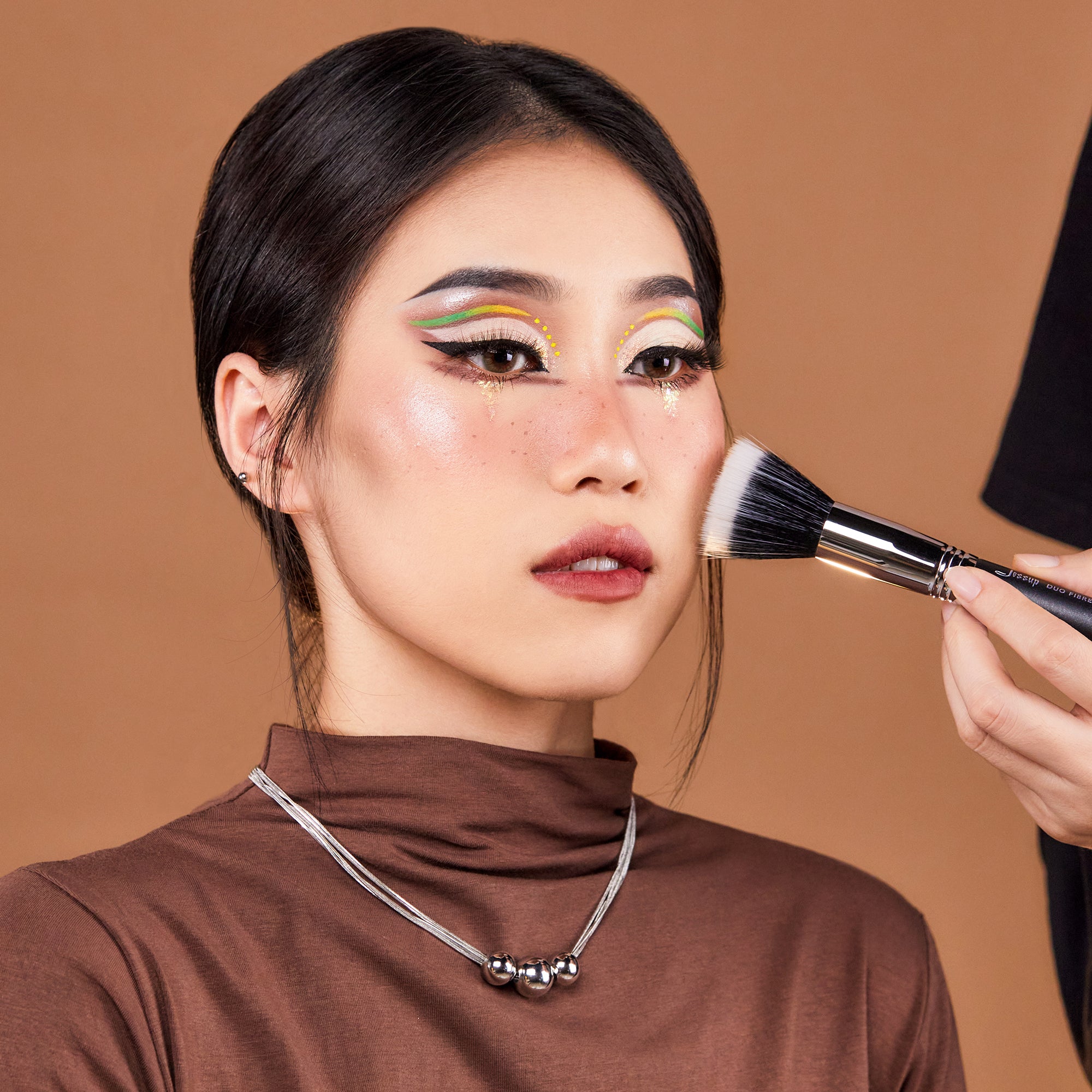 メイクアップベースポンポアレスMAKEUPBASEFACERESPONDER2点 Makeup Brush for Blending Contour for Face Powder | Jessup