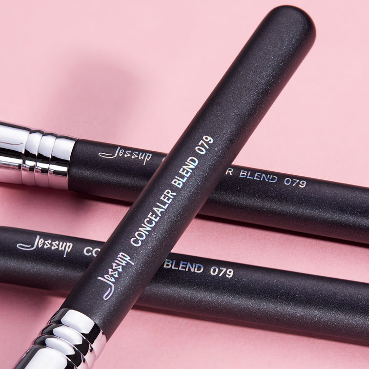 concealer brush for full coverag