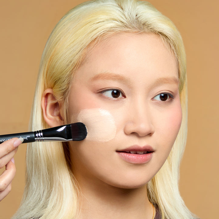 flat top foundation brush for buffing