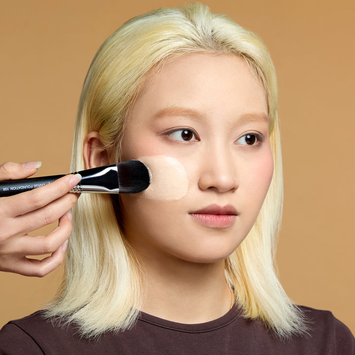 best large brush for liquid foundation