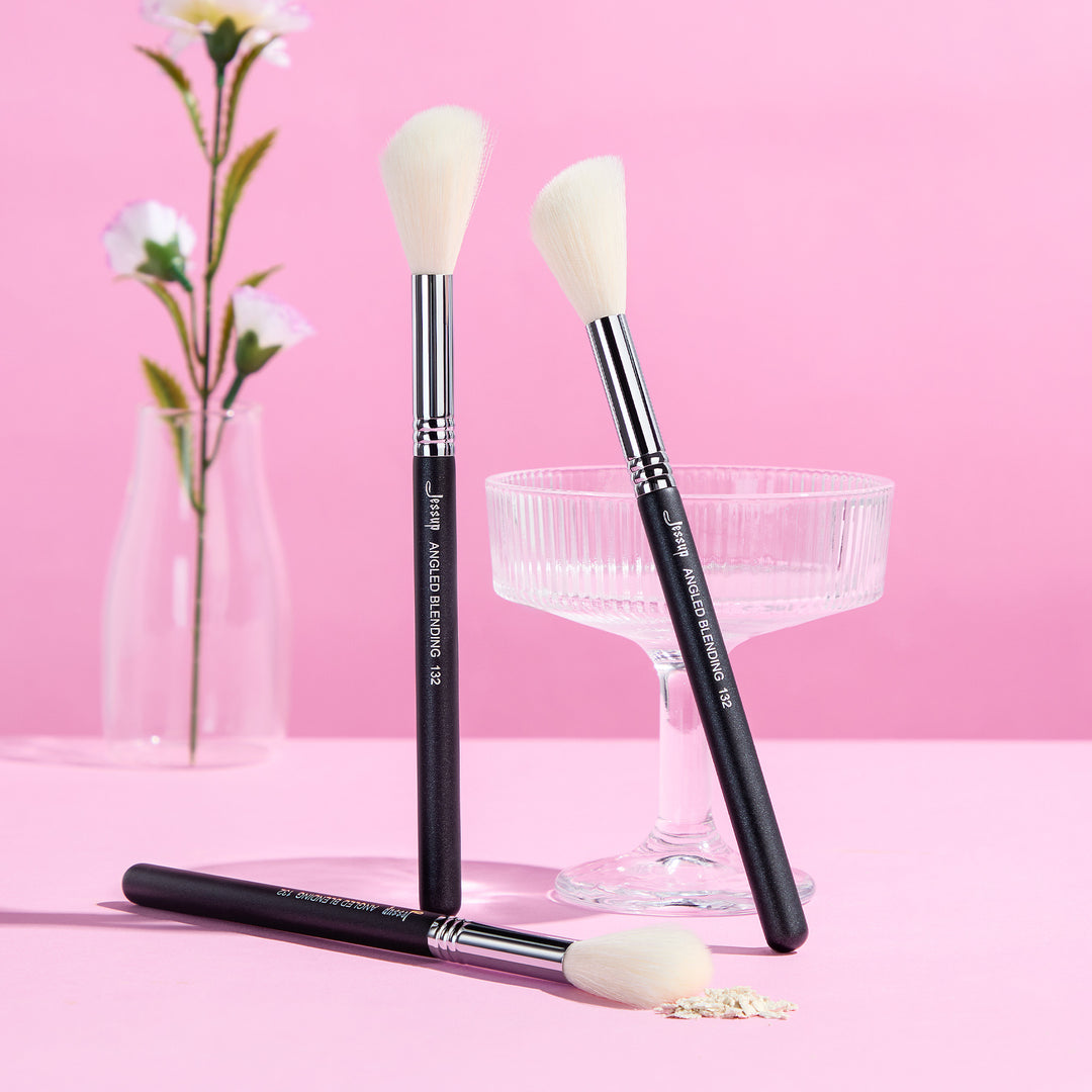 best angled brush for eyeshadow blending